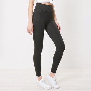 Lou & Grey Pocket Ponte Leggings in Charcoal NWT